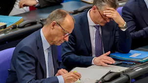 Statt Schulden: Deutschland kann jährlich Milliarden einsparen