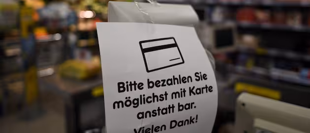 Bundesbank warnt: Zugang zu Bargeld wird für Bürger schwieriger
