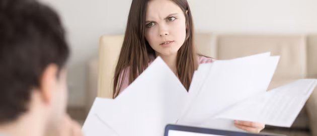 Frau erlebt „Achterbahnfahrt“ bei Bewerbung – „Bin einer Kugel ausgewichen“